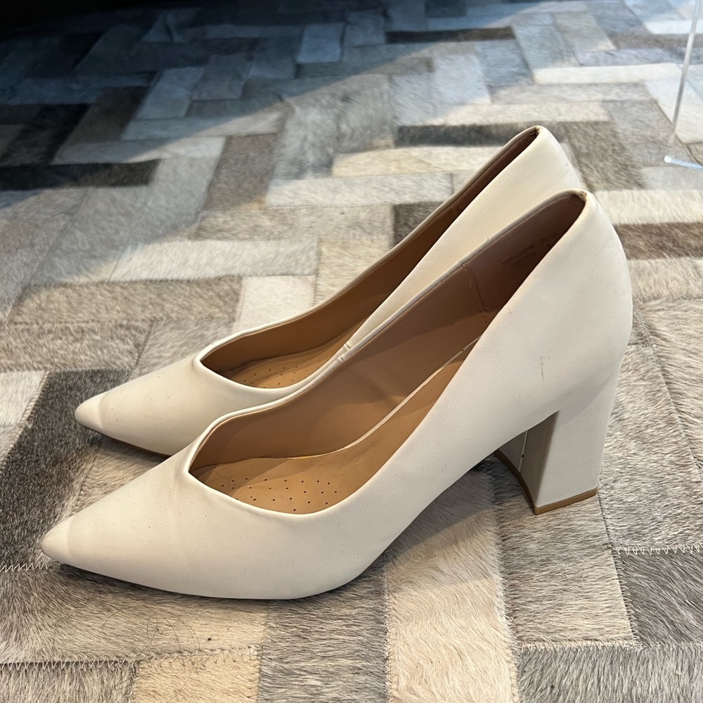 White Point Toe Heels